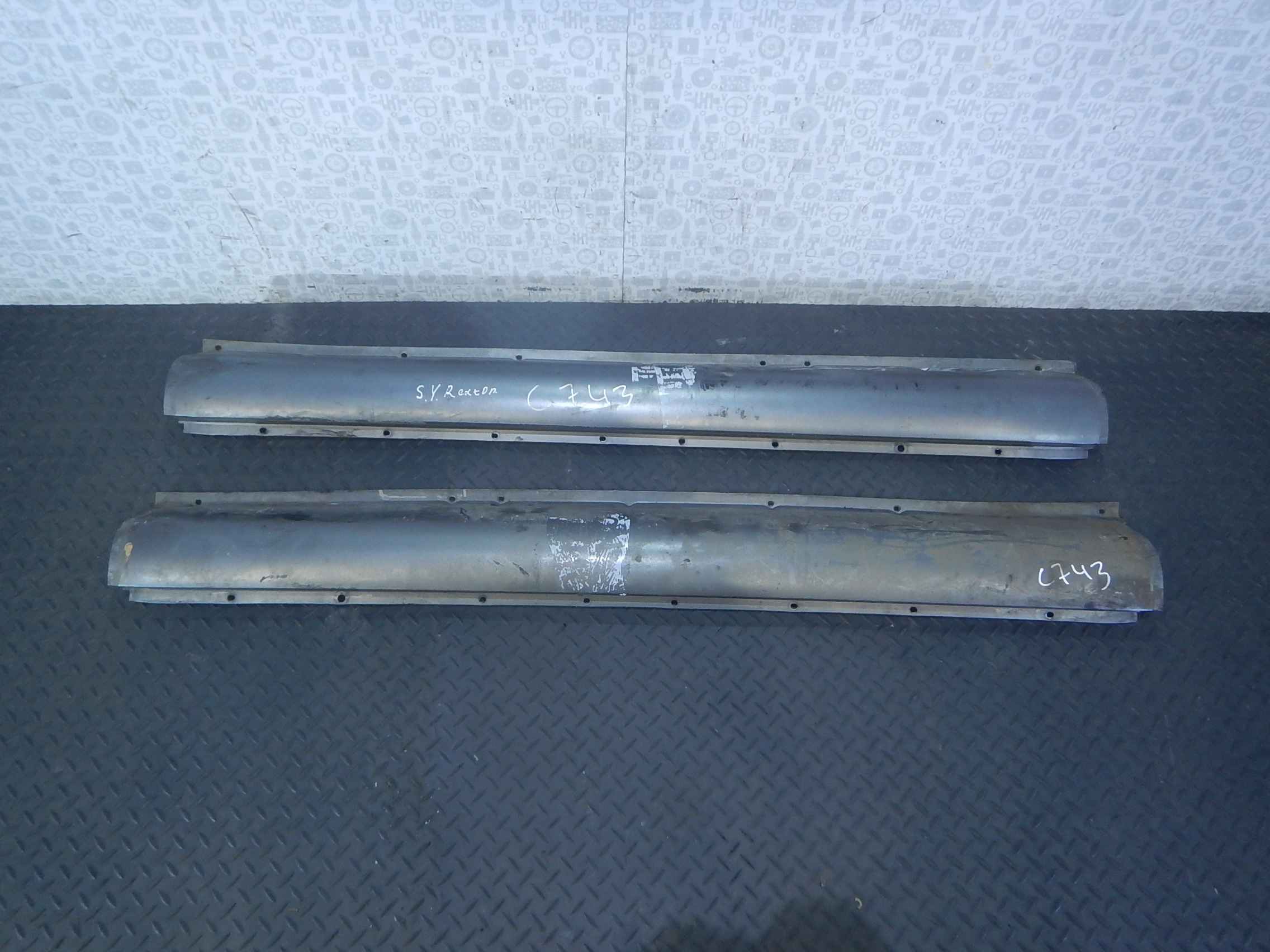 Накладка декоративная на порог левая SsangYong Rexton 1 (Y200) (2001-2006)